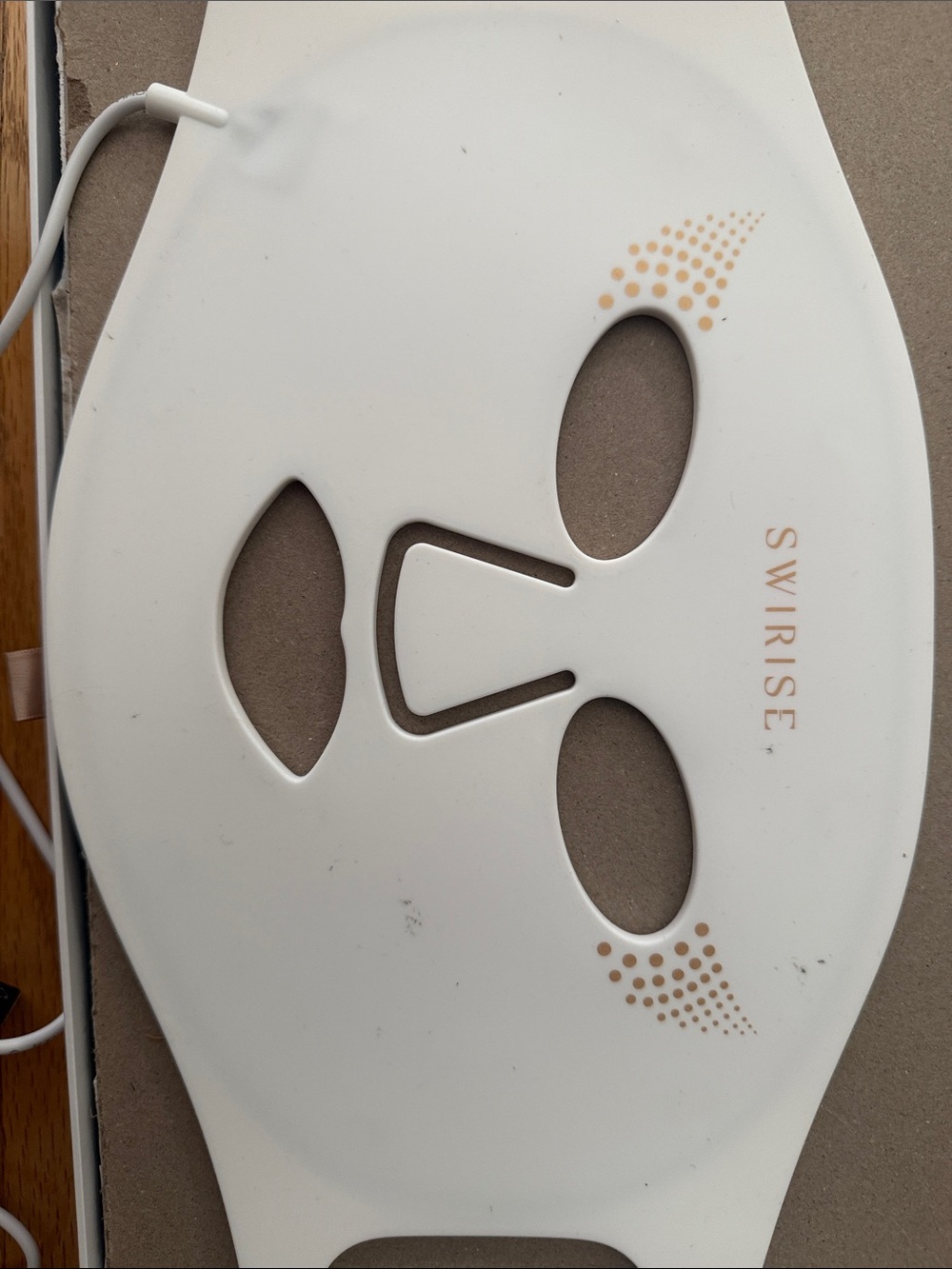 Swirise LED Red Light Face Mask - Picture 8 of 14